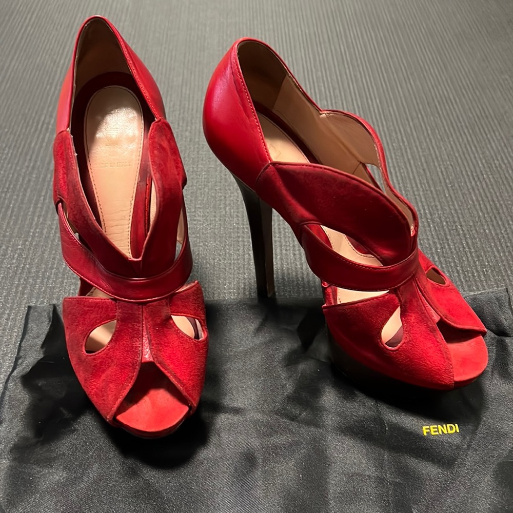Vintage Fendi Platforms- Red size 36 (6)